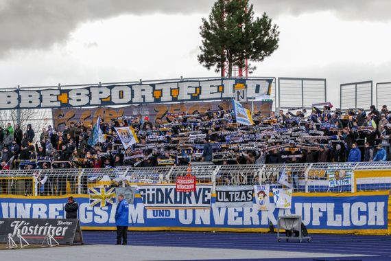 Carl Zeiss Jena vs FC Schönberg 95 (2-0) (4)
