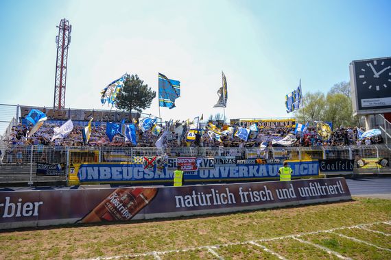 FC Carl Zeiss Jena vs SV Wehen Wiesbaden (3-1) (43)