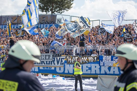 FC Carl Zeiss Jena vs TSV 1860 München (4-0) (3)