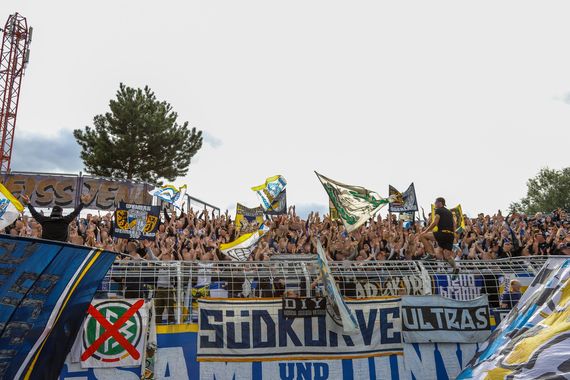 FC Carl Zeiss Jena vs 1. FC Kaiserslautern (3-3) (9)