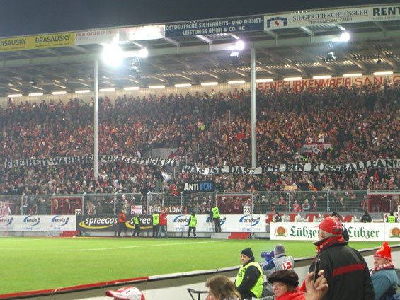 FC Energie Cottbus vs FC Hansa Rostock (0-0) (9)