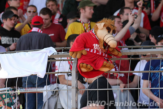 Rot-Weiß Oberhausen vs FC Energie Cottbus (4-1) (2)