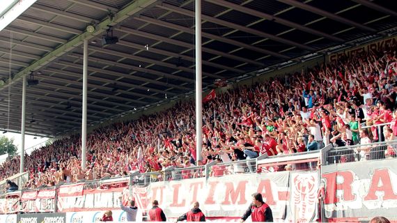 FC Energie Cottbus vs Hallescher FC (1-2) (4)