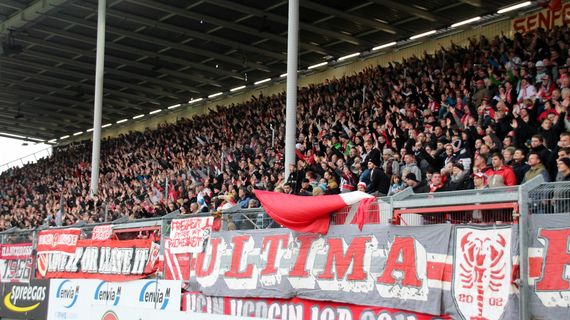 FC Energie Cottbus vs FC Hansa Rostock (1-0) (2)