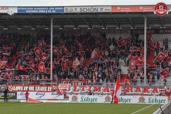 FC Energie Cottbus vs SSV Jahn Regensburg (4-1) (2)
