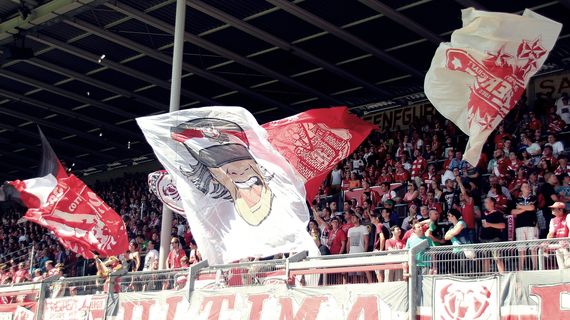 FC Energie Cottbus vs FC Rot-Weiß Erfurt (0-0) (1)