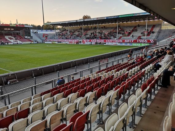 FC Energie Cottbus vs Hallescher FC (1-2) (1)