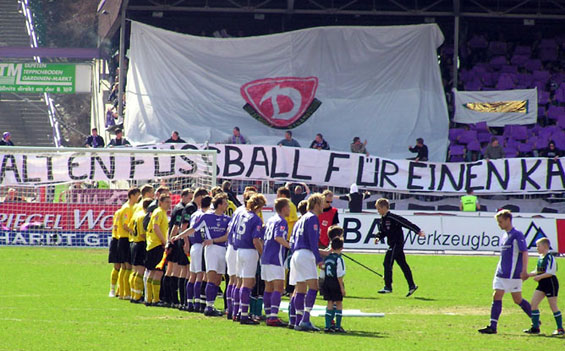 FC Erzgebirge Aue vs Dynamo Dresden (2-0) (9)