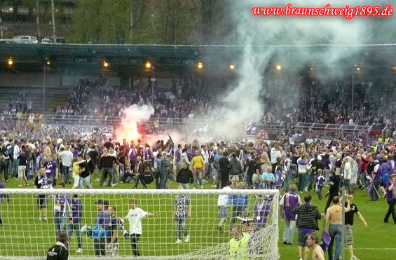 FC Erzgebirge Aue vs Eintracht Braunschweig (2-1) (7)