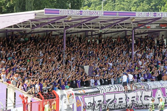 FC Erzgebirge Aue vs Stuttgarter Kickers (2-0) (11)