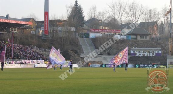 FC Erzgebirge Aue vs Hallescher FC (4-0) (7)
