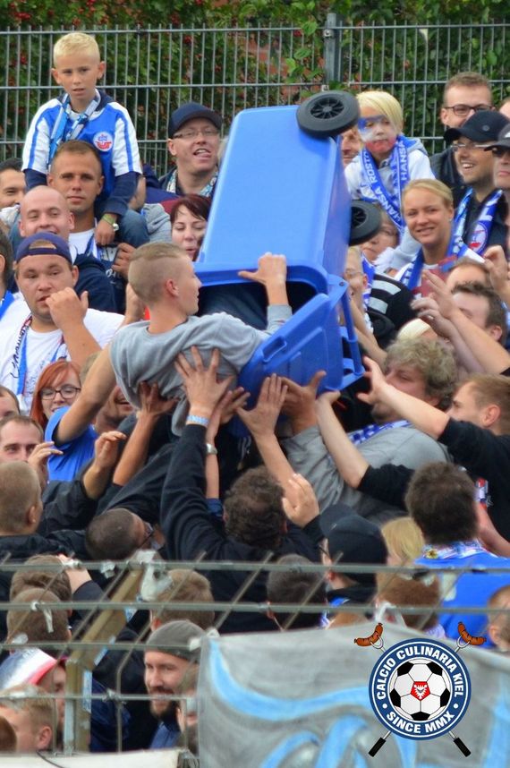 Holstein Kiel vs FC Hansa Rostock (0-0) (8)