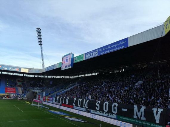 FC Hansa Rostock vs TSV 1860 München (2-1) (1)