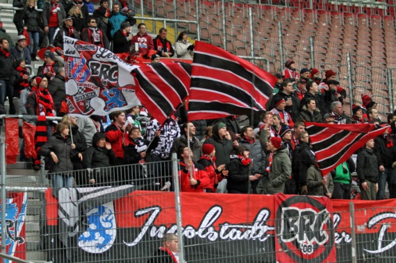 1. FC Kaiserslautern vs FC Ingolstadt 04 (3-0)