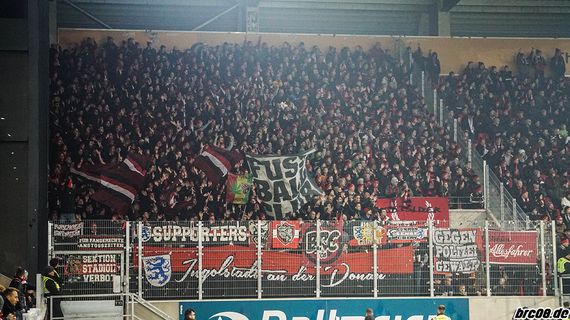 SSV Jahn Regensburg vs FC Ingolstadt 04 (3-2) (6)