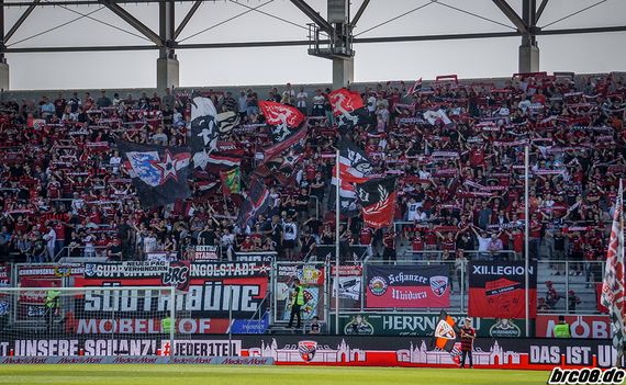 FC Ingolstadt 04 vs Holstein Kiel (1-5) (1)