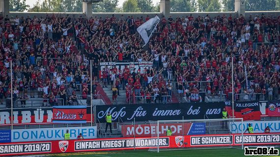 FC Ingolstadt 04 vs Hallescher FC (2-3) (6)