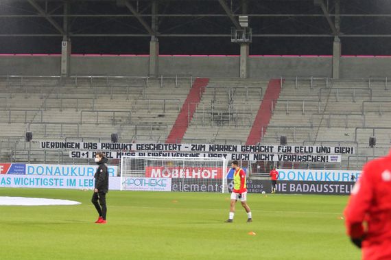 FC Ingolstadt 04 vs Hallescher FC (1-1) (2)