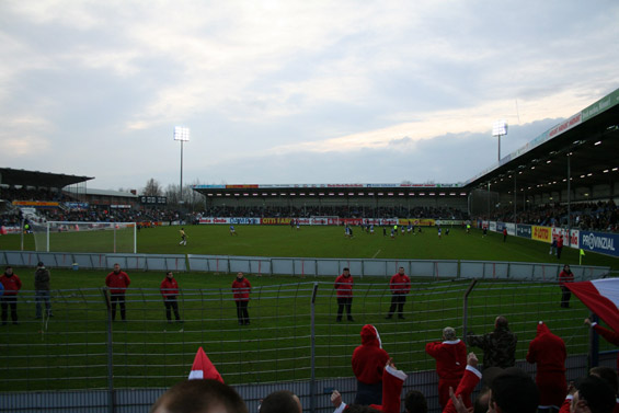 Holstein Kiel vs FC Rot-Weiß Erfurt (0-2) (4)