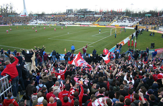 Dynamo Dresden vs FC Rot-Weiß Erfurt (2-1) (8)