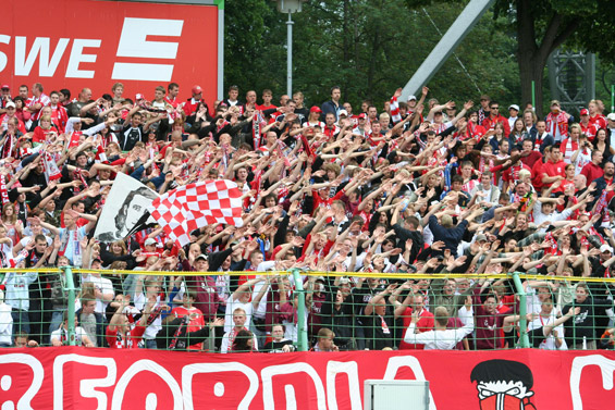 FC Rot-Weiß Erfurt vs Holstein Kiel (0-1) (4)