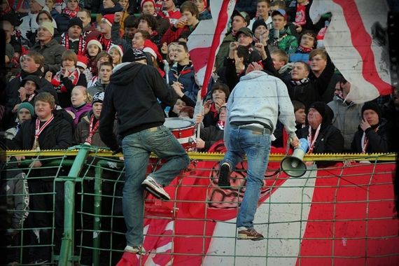 FC Rot-Weiß Erfurt vs Hallescher FC (2-1) (8)