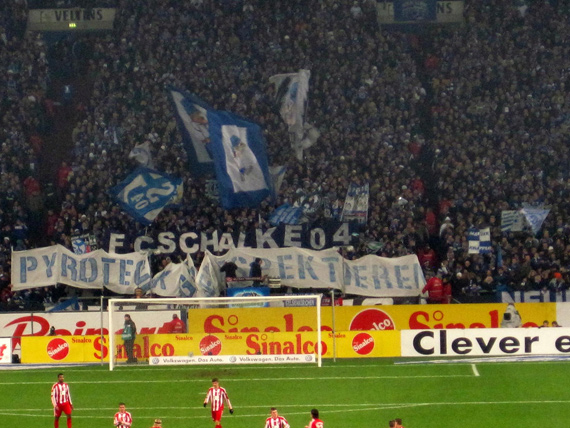 FC Schalke 04 vs FC Bayern München (2-0) (15)