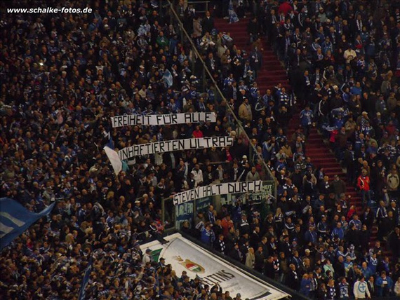 FC Schalke 04 vs Hamburger SV (0-1) (5)