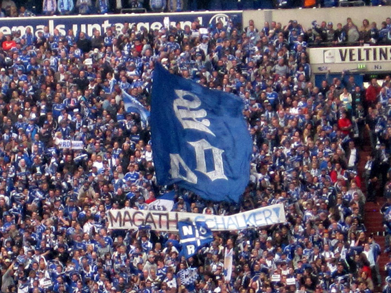 FC Schalke 04 vs Eintracht Frankfurt (2-1) (29)
