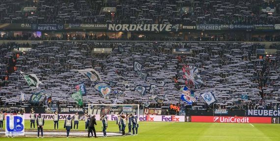 FC Schalke 04 vs Ajax Amsterdam (3-2) (7)