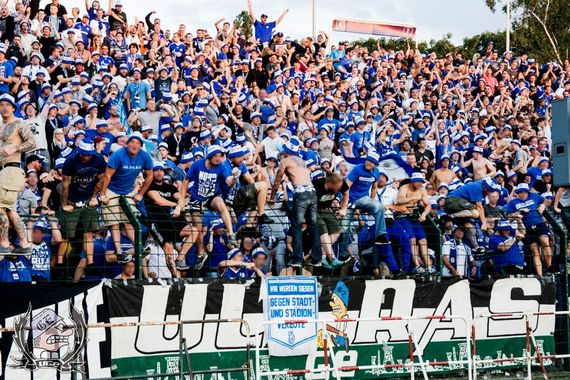 Berliner FC Dynamo vs FC Schalke 04 (0-2) (17)