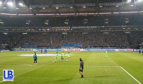 FC Schalke 04 vs VfL Wolfsburg (1-0) (10)