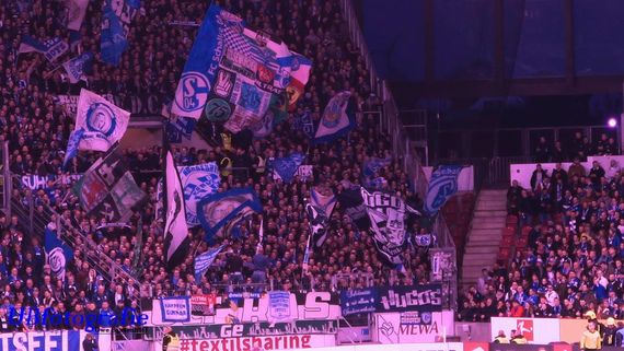 1. FSV Mainz 05 vs FC Schalke 04 (0-0) (10)