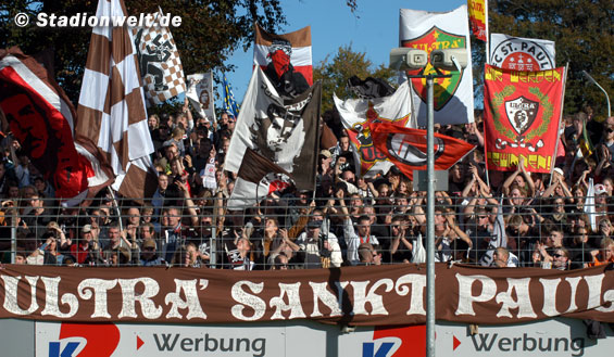 Holstein Kiel vs FC St. Pauli (4-1) (3)