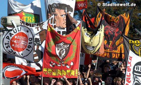 Holstein Kiel vs FC St. Pauli (4-1) (4)