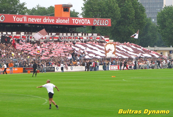 FC St. Pauli vs Dynamo Dresden (2-2) (7)