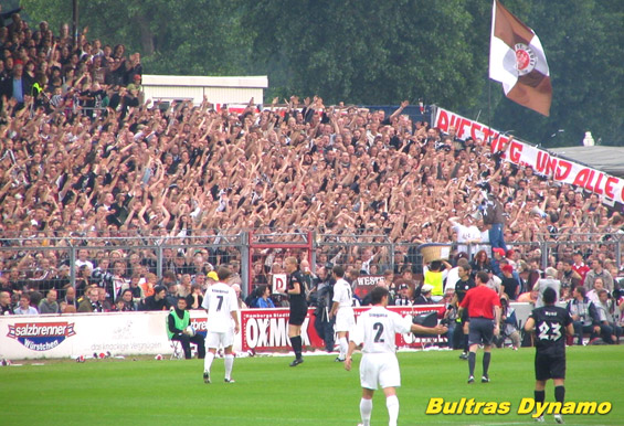 FC St. Pauli vs Dynamo Dresden (2-2) (11)