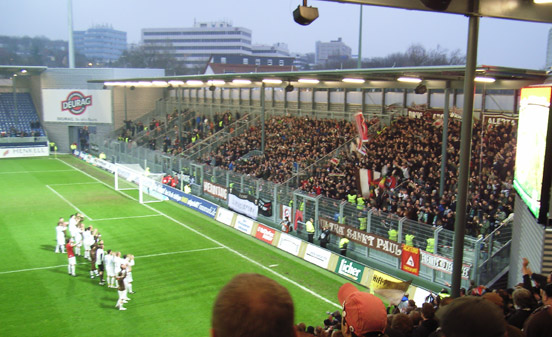 SV Wehen Wiesbaden vs FC St. Pauli (1-3) (8)