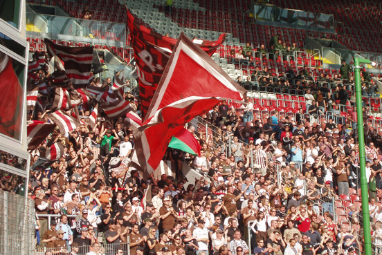 1. FC Kaiserslautern vs FC St. Pauli (2-0) (4)