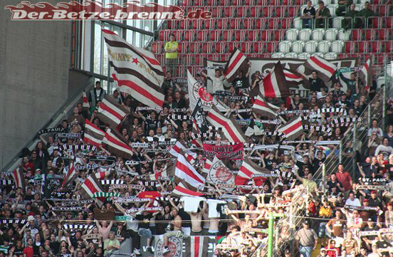 1. FC Kaiserslautern vs FC St. Pauli (2-0) (17)