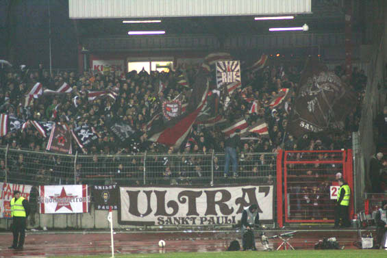 Rot-Weiß Oberhausen vs FC St. Pauli (3-2) (9)