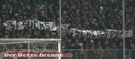 FC St. Pauli vs 1. FC Kaiserslautern (2-0) (8)