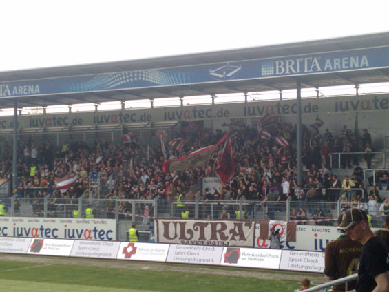 SV Wehen Wiesbaden vs FC St. Pauli (3-1) (1)