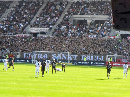 FC St. Pauli vs Rot-Weiß Oberhausen (4-1) (14)