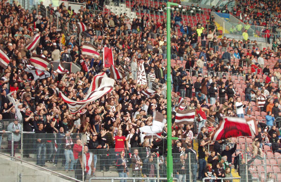 1. FC Kaiserslautern vs FC St. Pauli (4-1) (7)