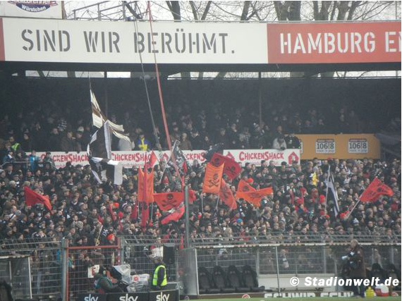 FC St. Pauli vs 1. FC Köln (3-0) (1)