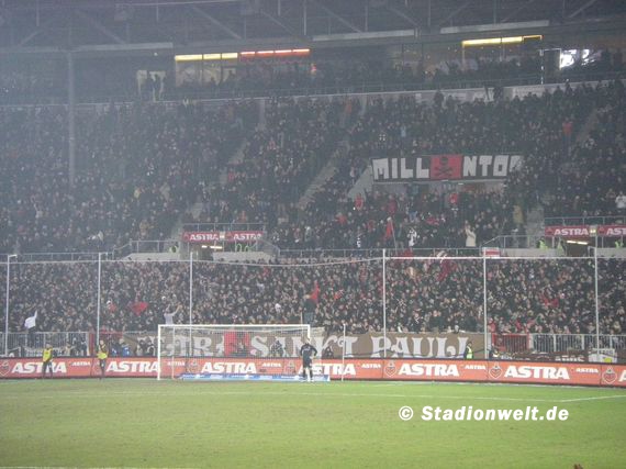 FC St. Pauli vs 1. FC Köln (3-0) (23)