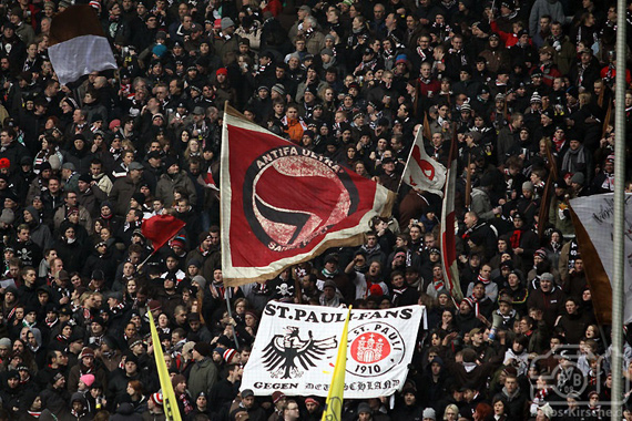 Borussia Dortmund vs FC St. Pauli (2-0) (4)