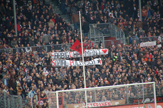 FC St. Pauli vs VfB Stuttgart (1-2) (1)