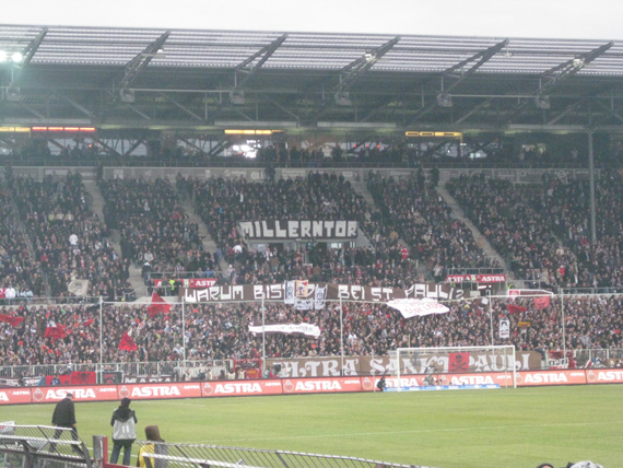 FC St. Pauli vs VfB Stuttgart (1-2) (26)